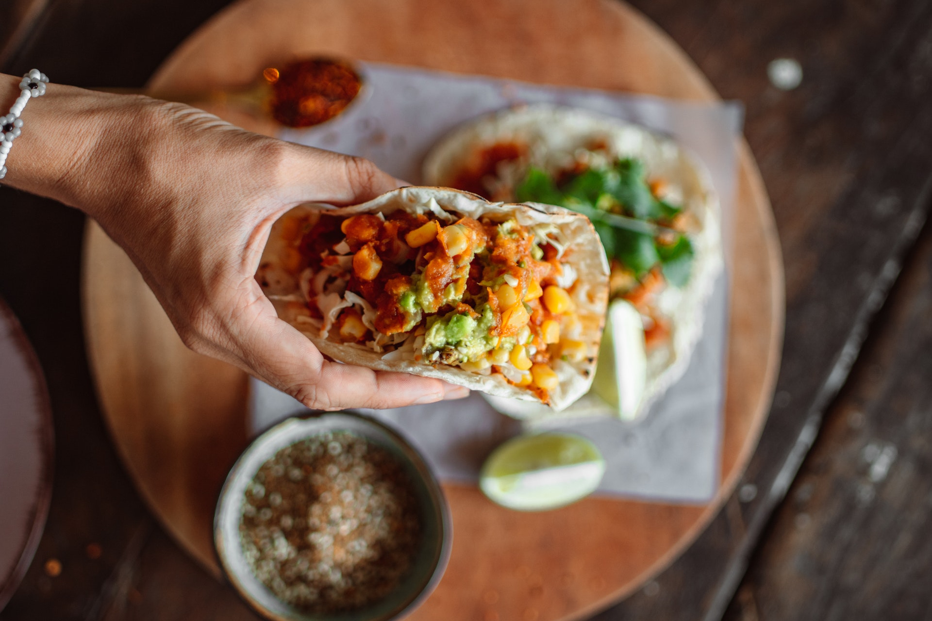 Niskowęglowodanowe tacos z kurczakiem na pieczarkach Portobello